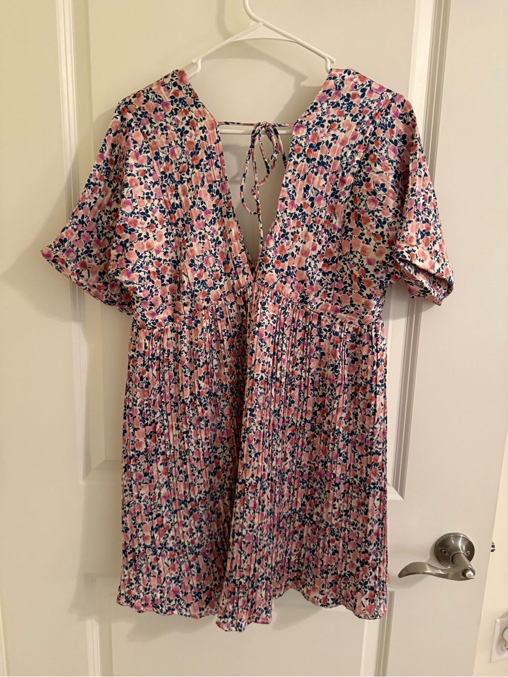 Lulu's Pink Floral Mini Dress - Size XS, Never Worn